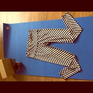 Teeki Yin & Yang Yoga Leggings